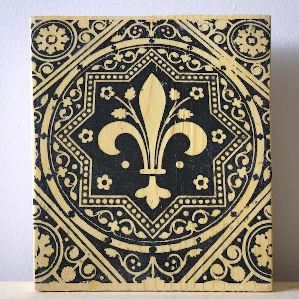 fleur de lis, flower lys, sainte chapelle, paris france, medieval tiles, religious iconography, circles and geometric designs, inlaid inlay floor tiles