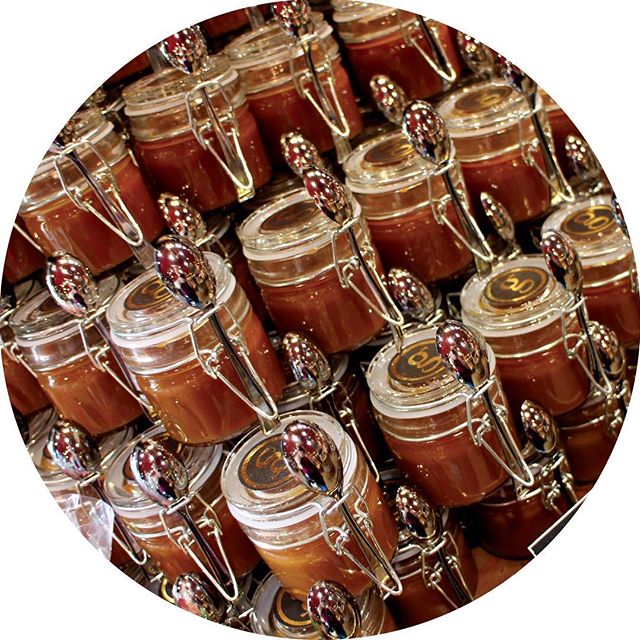 A display of chocolate pots and spoons in Paris